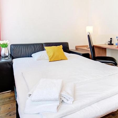 Ambassador Thecontinents Hotel คาร์ลสรูเฮอ ภายนอก รูปภาพ