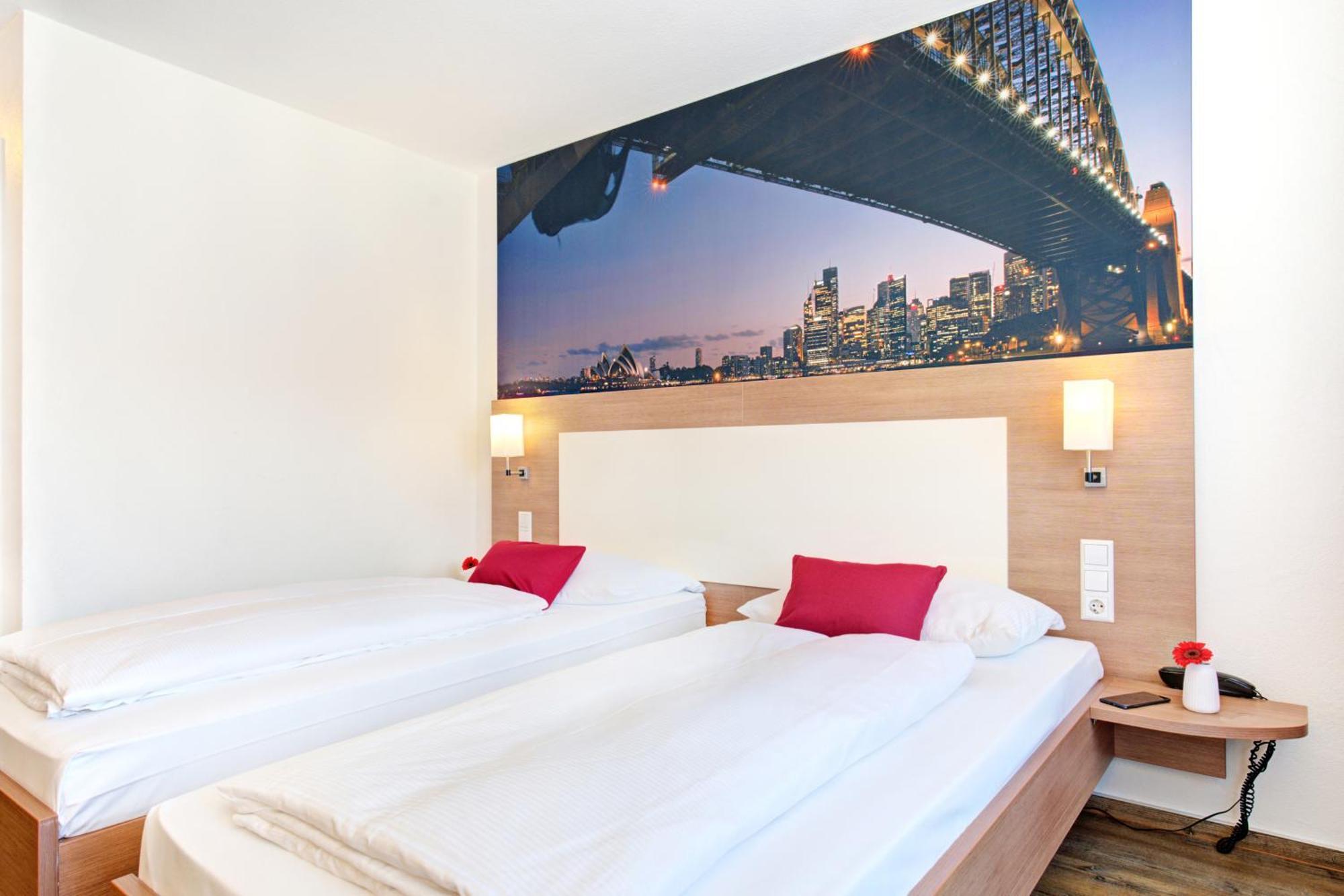 Ambassador Thecontinents Hotel คาร์ลสรูเฮอ ภายนอก รูปภาพ