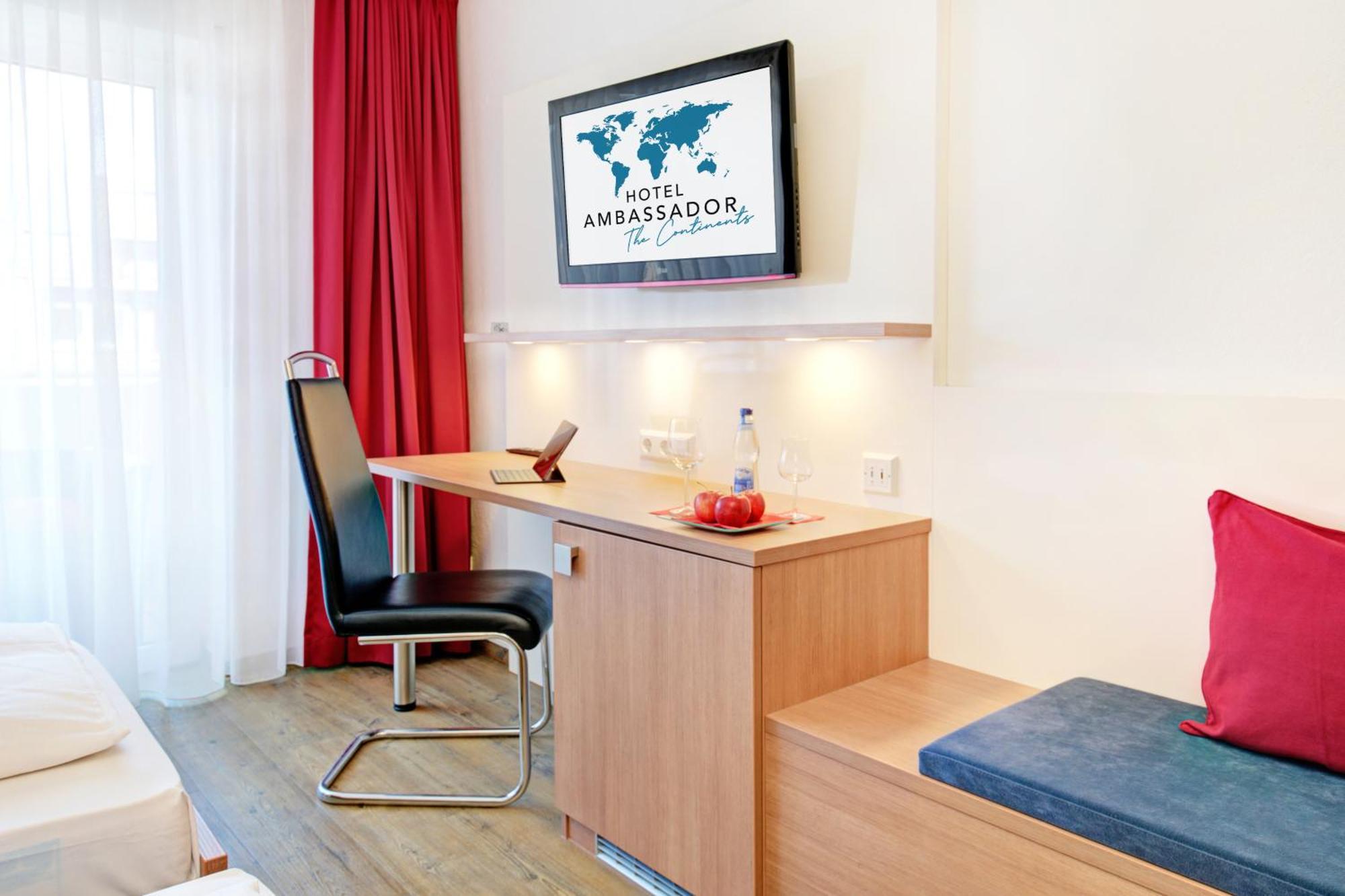 Ambassador Thecontinents Hotel คาร์ลสรูเฮอ ภายนอก รูปภาพ