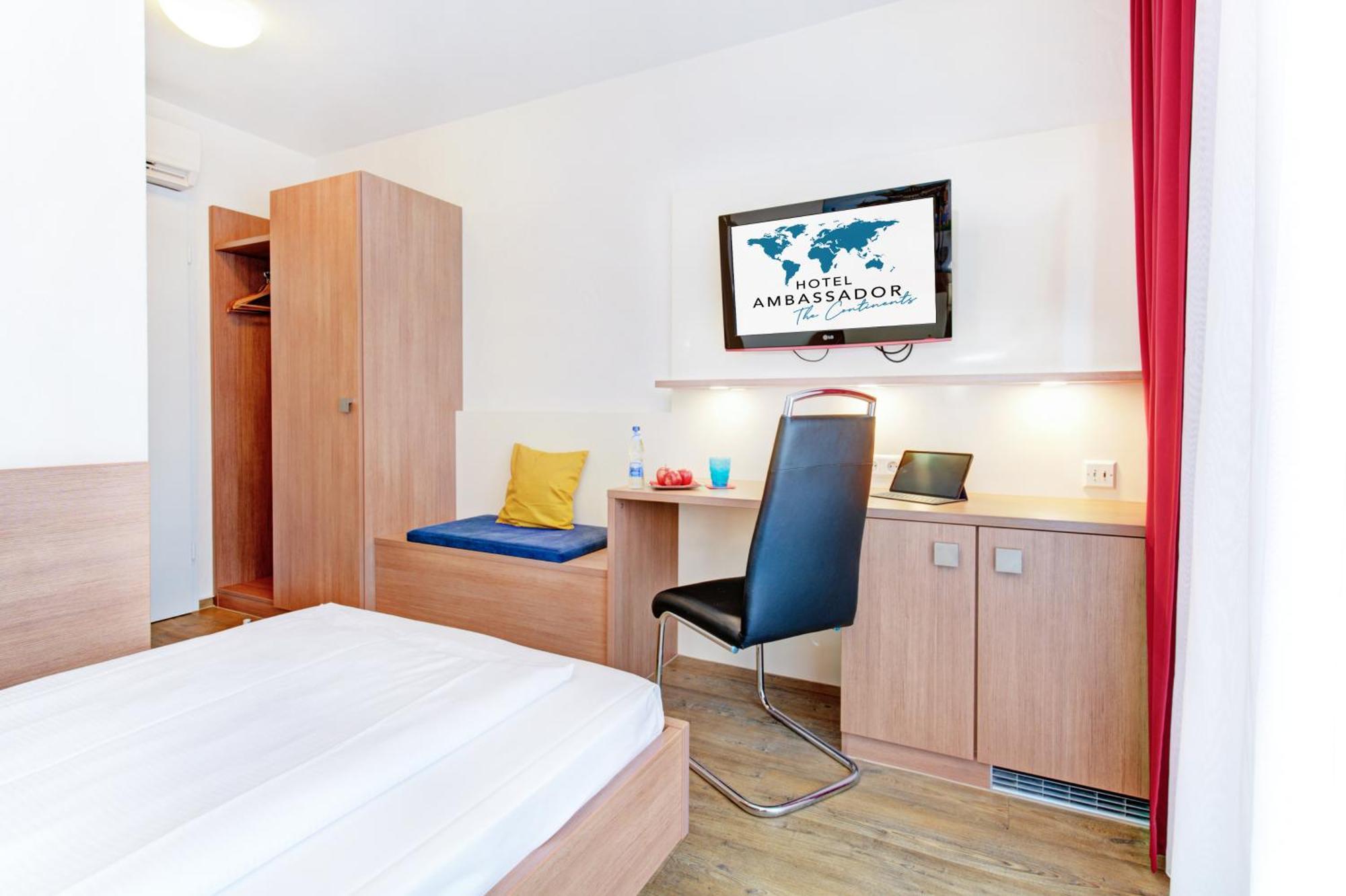 Ambassador Thecontinents Hotel คาร์ลสรูเฮอ ภายนอก รูปภาพ